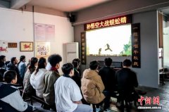 国际学生走进长沙靖港古镇 沉浸式体验中国特色年俗